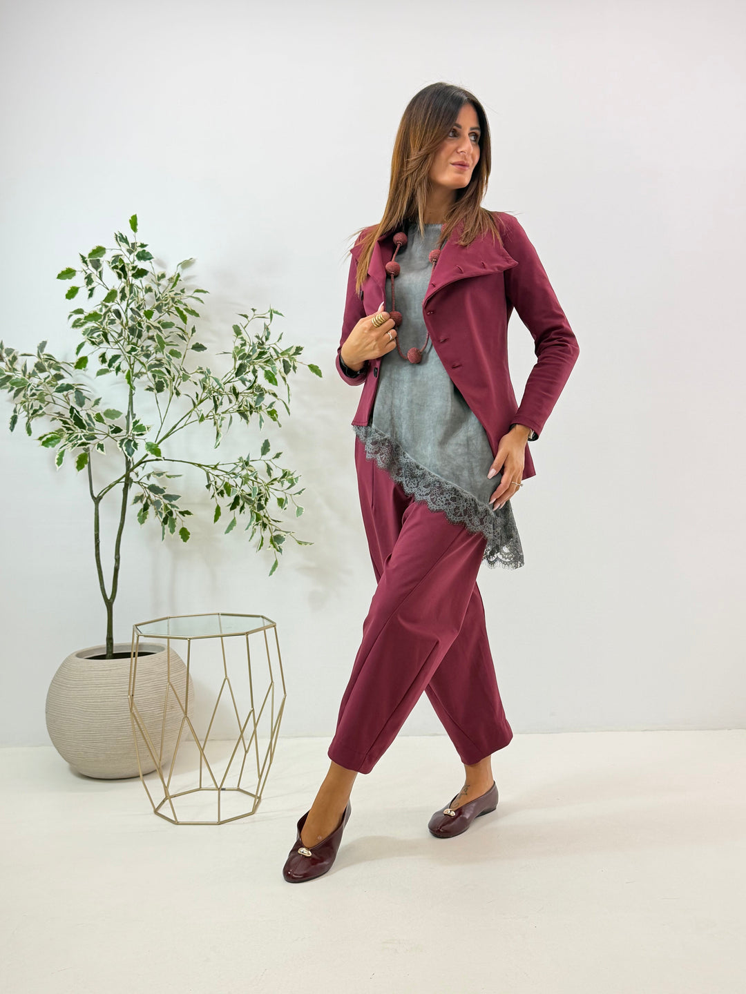 Beth — Cropped Jacket for Women with High Collar (6)