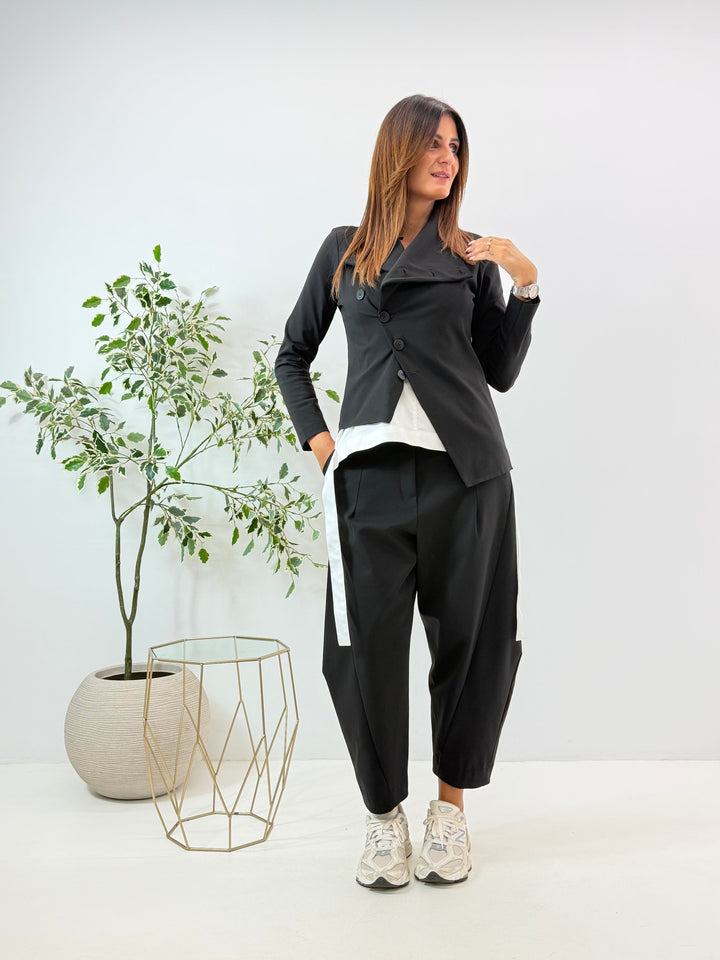 Beth — Cropped Jacket for Women with High Collar (10)