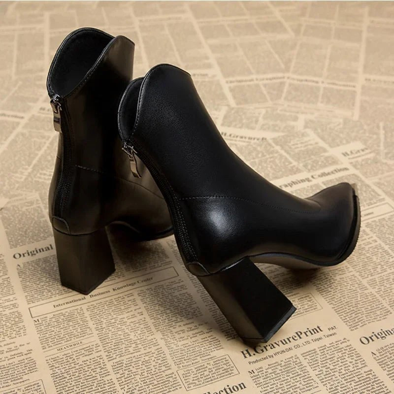 Carly — Chelsea Boots for Women with Fleece Lining (7)