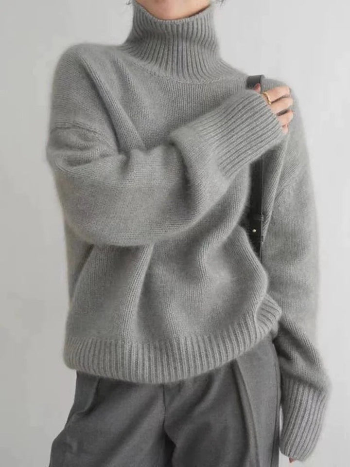 Gloria — Oversized Turtleneck Sweater for Women (3)