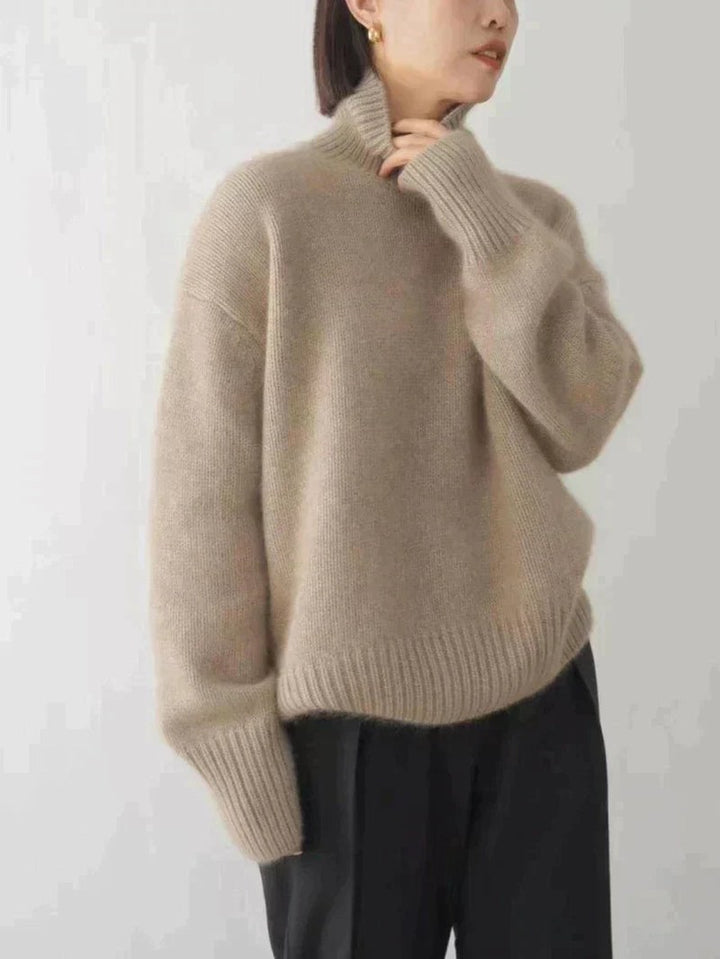 Gloria — Oversized Turtleneck Sweater for Women (5)