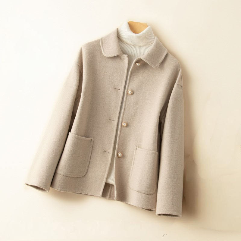 Vera — Cropped Jacket for Women with Peter Pan Collar (2)