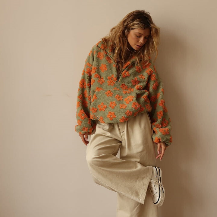Wanda — Fleece Pullover for Women with Floral Print (8)