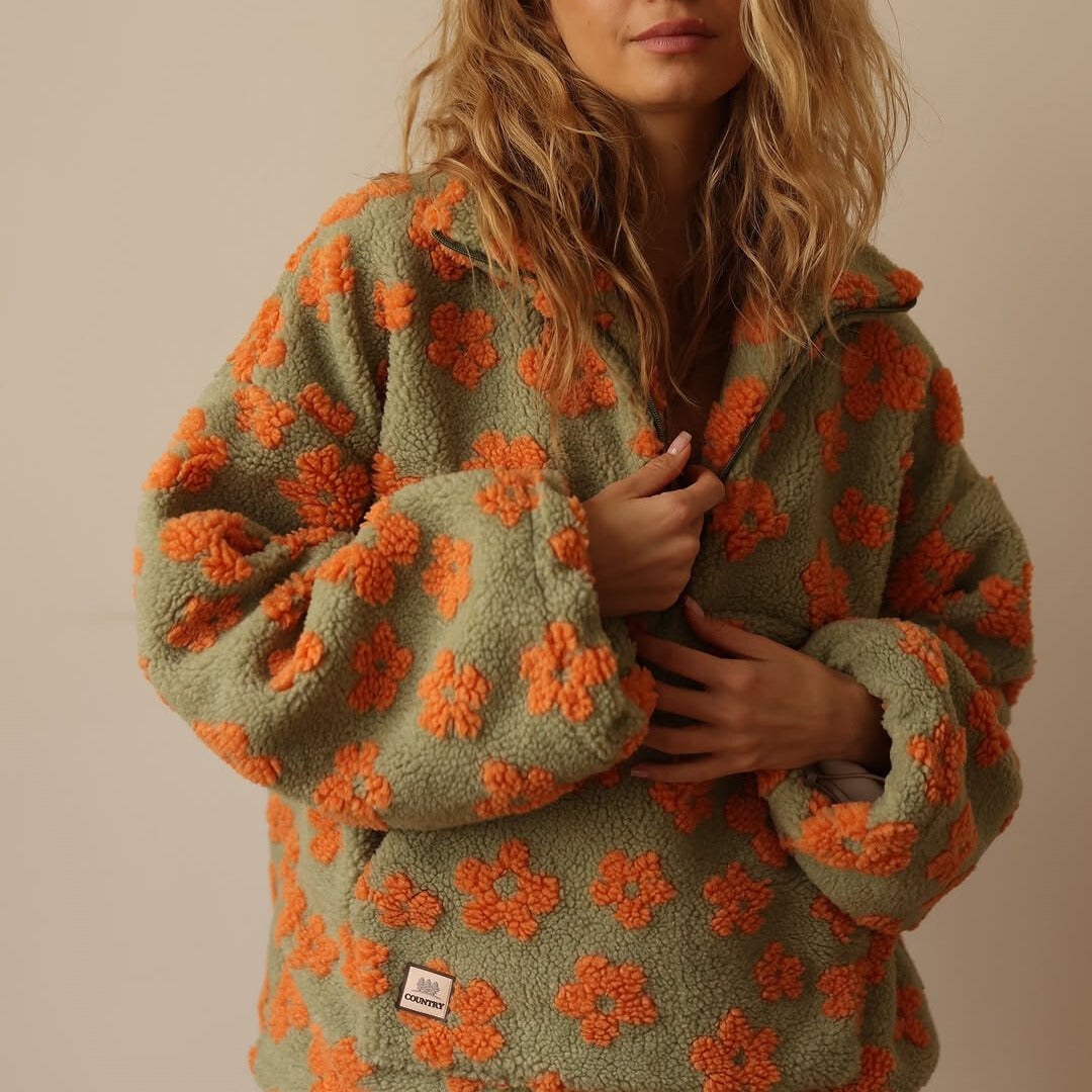 Wanda — Fleece Pullover for Women with Floral Print (9)
