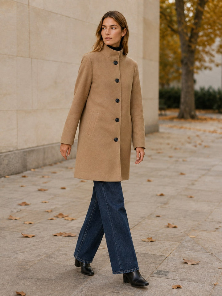 Amelia — Classic trench coat for women with button front (5), Timeless Wears
