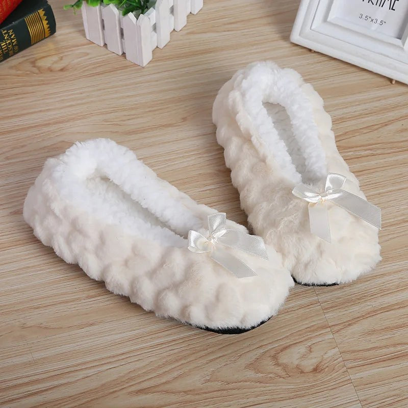 Nadine — Soft slippers for women with fur lining (3), Timeless Wears