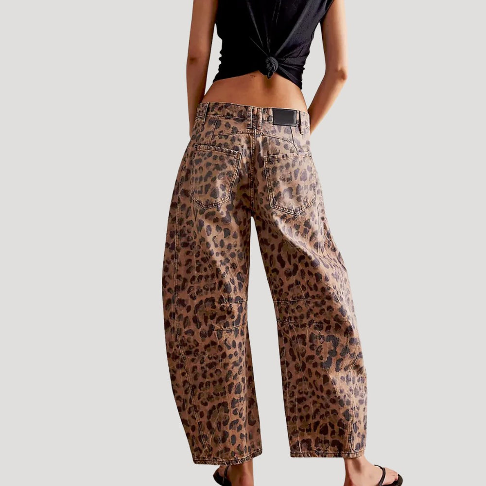 Sylvia — Relaxed jeans for women with barrel leg (2), Timeless Wears