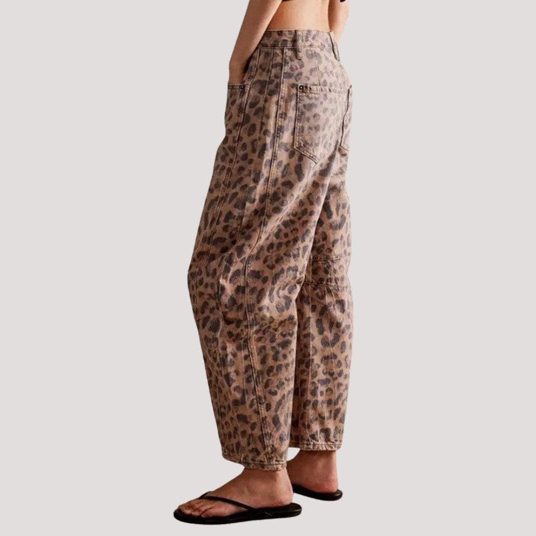Sylvia — Relaxed jeans for women with barrel leg (3), Timeless Wears